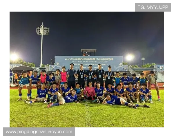 问鼎足球官网详细介绍足球比赛规则与精彩赛事回放